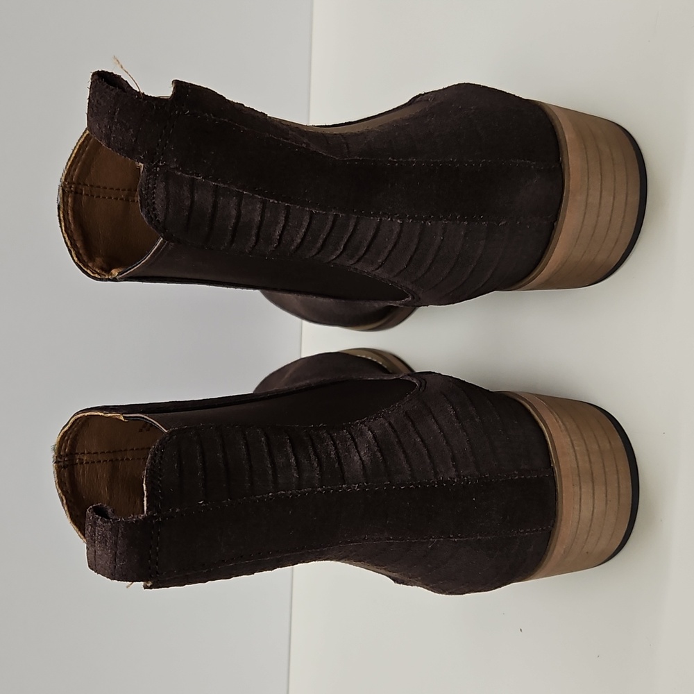 NWOT Steve Madden Suede Boots - Picture 6 of 13